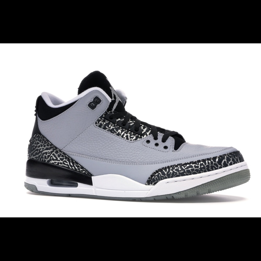Men’s Jordan Retro 3 Wolf Grey Sneakers